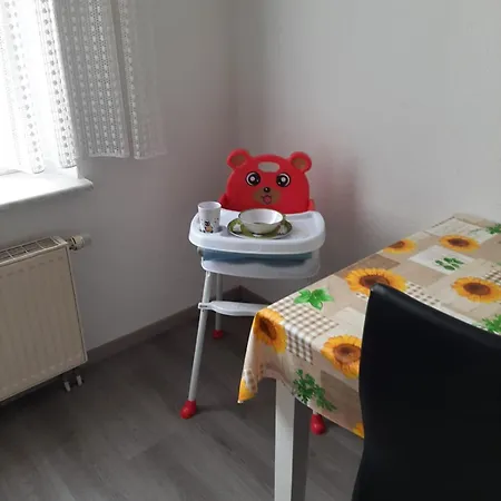 Martha - Ideal Fuer Familien Und Langzeitaufenthalte Apartamento Plauen
